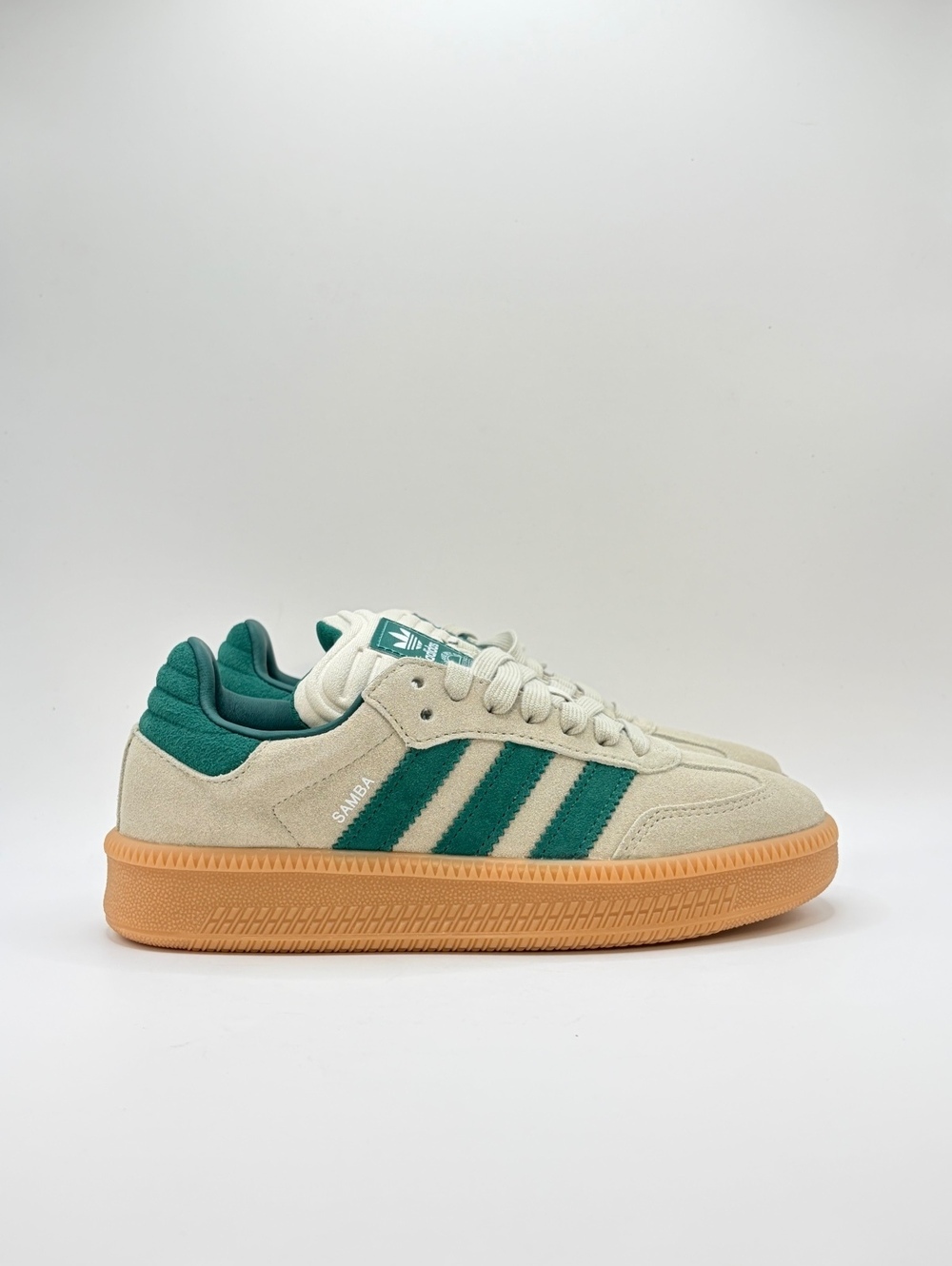 Adidas Samba XLG J Size 4.5/ 5.5 Women’s US Cream with Green
